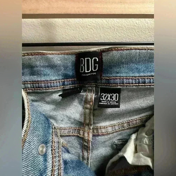 NEW Urban Outfitters Distressed Stretch Skinny Light Blue Wash Jeans Men’s 32x30 - Picture 6 of 8